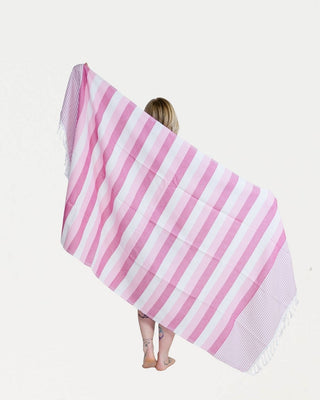 Saaren Taika Hamam-pyyhe! Hattara Vadelma - Koko 100x180cm, 100% puuvillaa, paino 260g