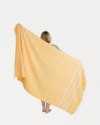 Saaren Taika suurikokoinen hamam pyyhe on imukykyinen, kevyt, pehmeä ja kuivuu nopeasti