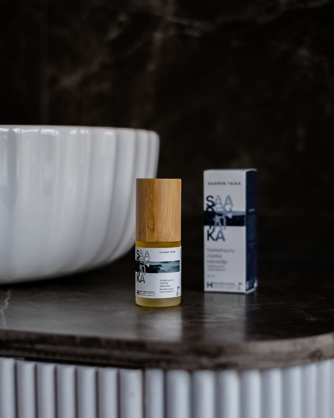 Rakkohauru Jojoba Kasvoöljy: Luonnollinen Teho Akneiholle Kasvoöljy Saaren Taika Handmade