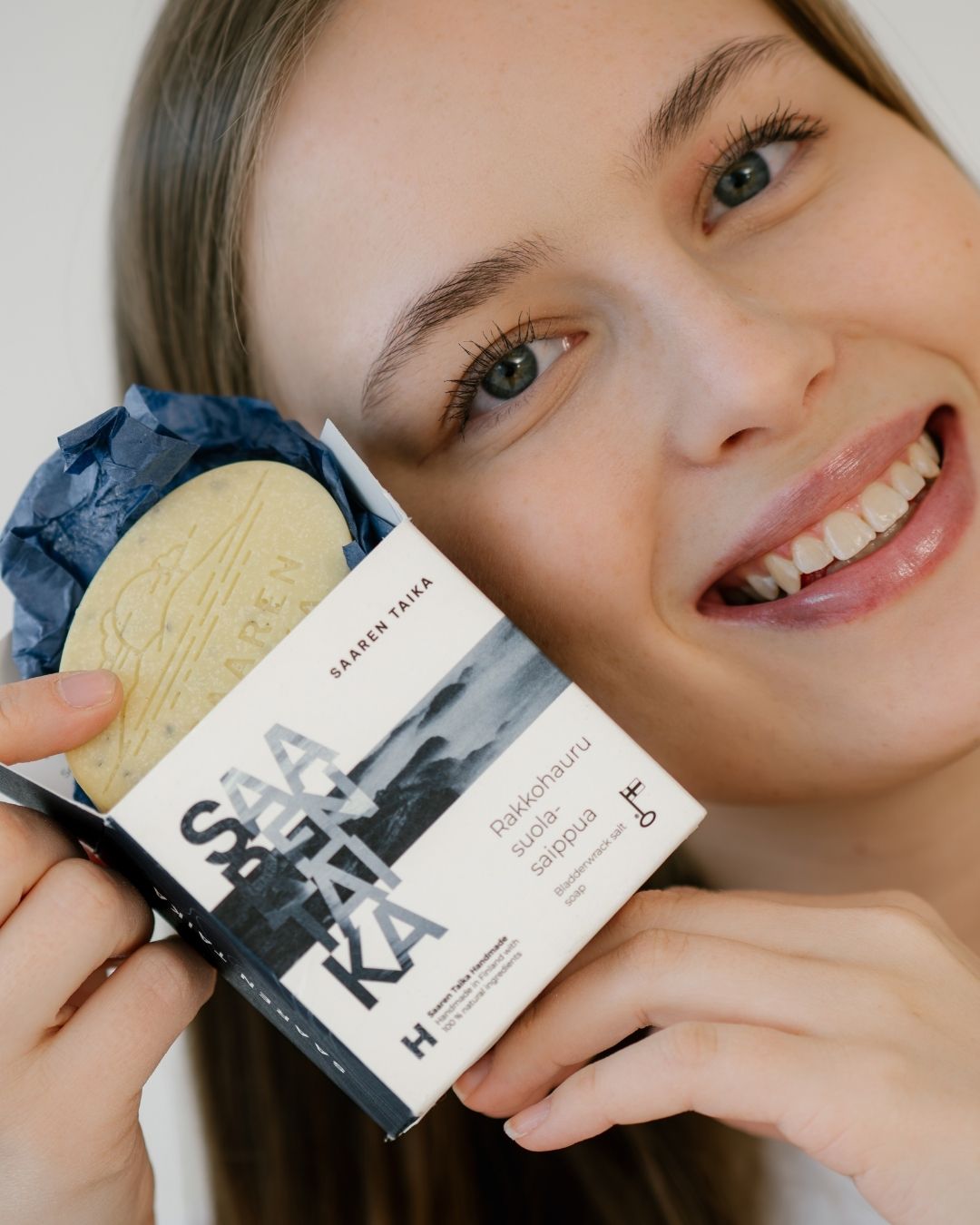 Bladderwrack Salt Soap for Sensitive Skin - Balances the bacterial population, moisturizes and gently cleanses