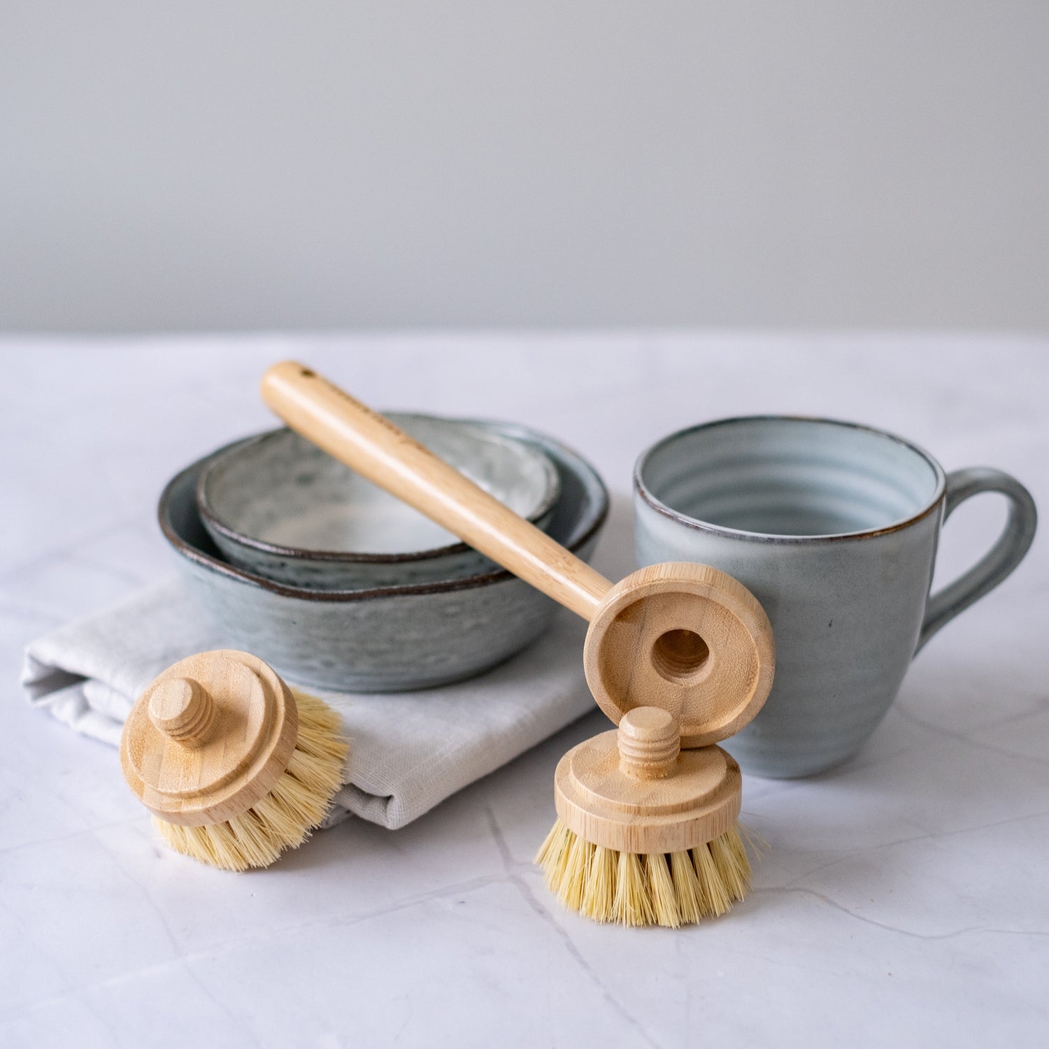 Bamboo ecological dish brush