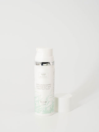 Saaren Taikavegaaninen  Hyaluronihappo ja ACE vitamiinit kosteuttaja