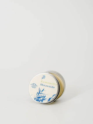 Luonnollinen Saaren Taika Kamomilla Sheavoide rauhoittaa kutisevaa ihoa