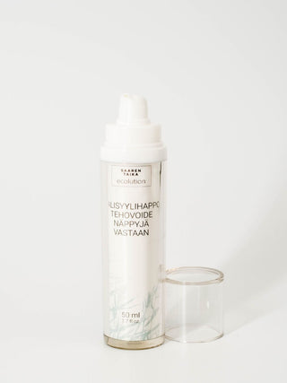 Saaren Taika salisyylihappo tehovoide mustapäille, tukkeutuneille ihohuokosille ja epäpuhtauksille