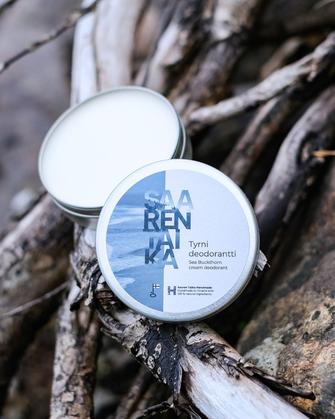 Voidedeodorantti Tyrni on UNISEX, 100% luonnollista, vegaaninen, alumiiniton ja soodaton, n. 50ml