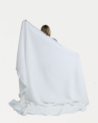 Päiväpeitto Vohveli Valkoinen, 100% puuvillaa - Saaren Taika Decor