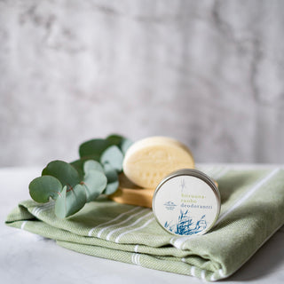 II-LAATU Voidedeodorantti Sitruunaruoho on UNISEX ,vegaaninen, luonnollinen, alumiiniton, soodaton ja luomu - Saaren Taika 🇫🇮 Voidedeodorantti Saaren Taika